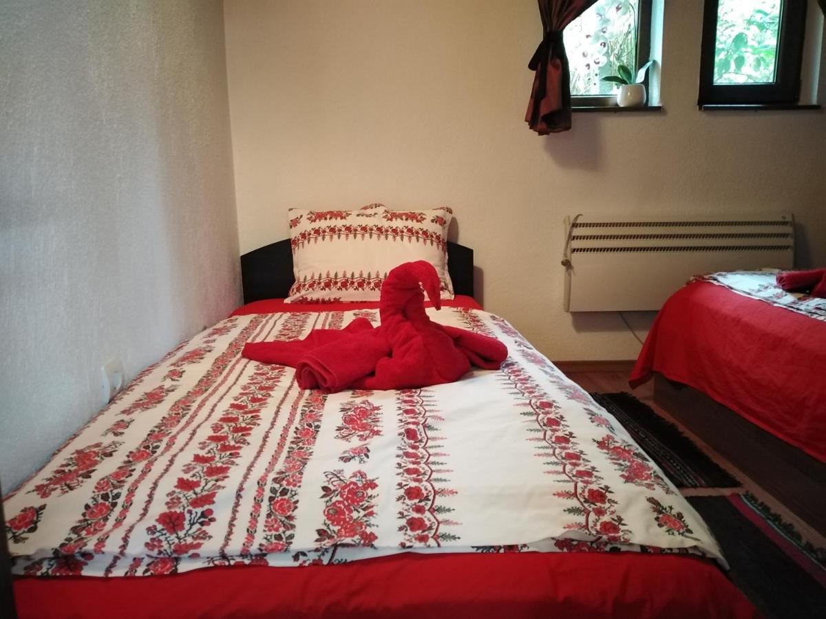 Къща За Гости Уют С. Жеравна מראה חיצוני תמונה
